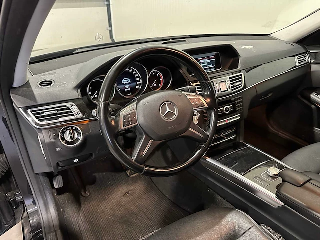 Mercedes-benz e-klasse 300 bt.hy. ambition 1-kpp-00 - afbeelding 9 van  22