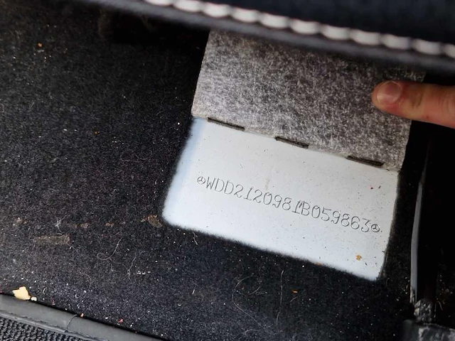 Mercedes-benz e klasse 300 bt.hy. lease ed , 3-xzh-17 - afbeelding 8 van  16