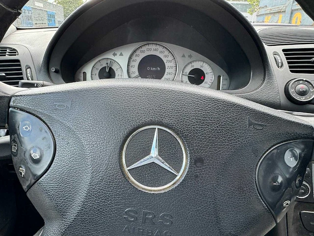 Mercedes-benz e-klasse 320 cdi avantgarde aut. leder navi clima 10-lr-fg - afbeelding 4 van  17