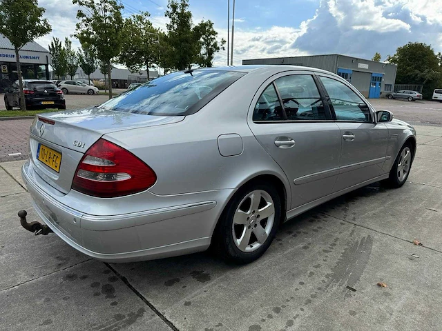 Mercedes-benz e-klasse 320 cdi avantgarde aut. leder navi clima 10-lr-fg - afbeelding 16 van  17