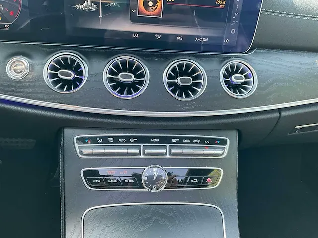 Mercedes-benz e-klasse 400 4matic amg pakket pano achteruitrijcamera downpipe stoelverwarming adaptive dodehoek, l-004-hk - afbeelding 11 van  34