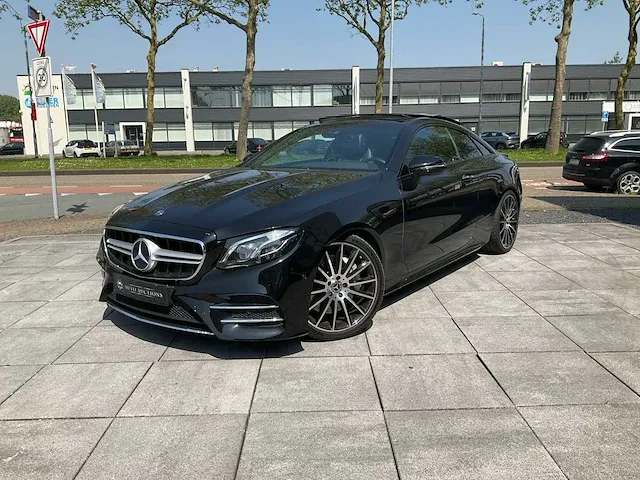 Mercedes-benz e-klasse 400 4matic amg pakket pano achteruitrijcamera downpipe stoelverwarming adaptive dodehoek, l-004-hk - afbeelding 1 van  34