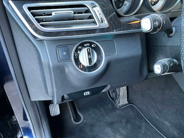 Mercedes-benz e-klasse 400 v6 avantgarde - personenauto - afbeelding 2 van  16
