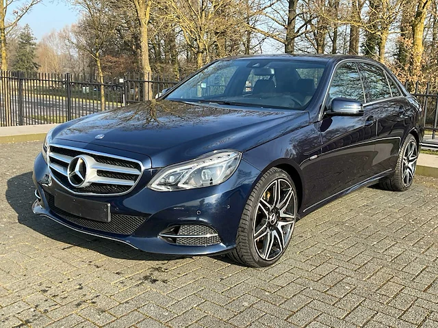 Mercedes-benz e-klasse 400 v6 avantgarde - personenauto - afbeelding 1 van  16