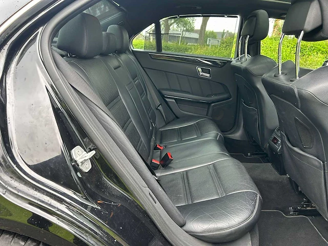 Mercedes-benz e-klasse amg 63 car 2010 | 98-zkz-5 i - afbeelding 6 van  26