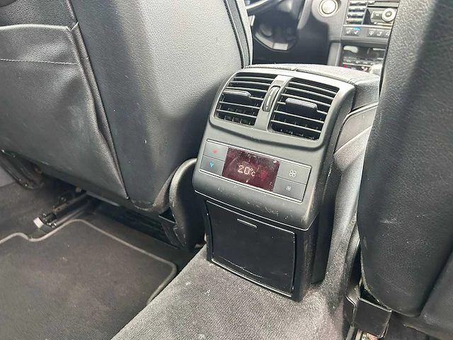 Mercedes-benz e-klasse amg 63 car 2010 | 98-zkz-5 i - afbeelding 8 van  26