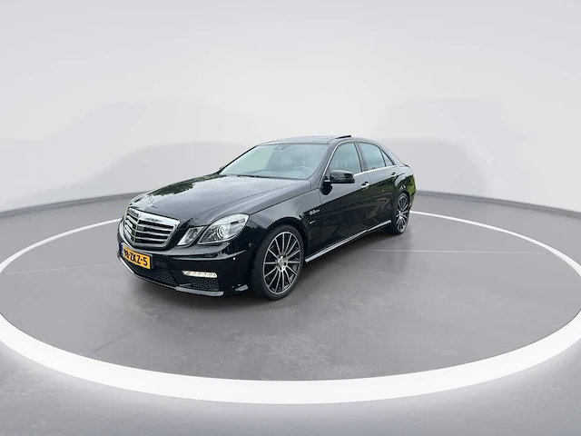 Mercedes-benz e-klasse amg 63 car 2010 | 98-zkz-5 i - afbeelding 1 van  26