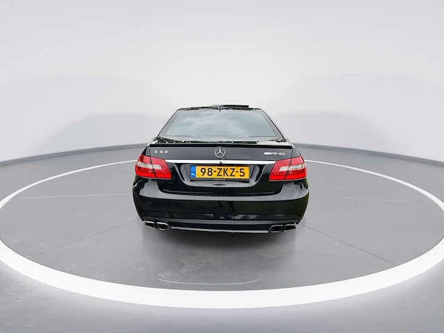 Mercedes-benz e-klasse amg 63 car 2010 | 98-zkz-5 i - afbeelding 24 van  26