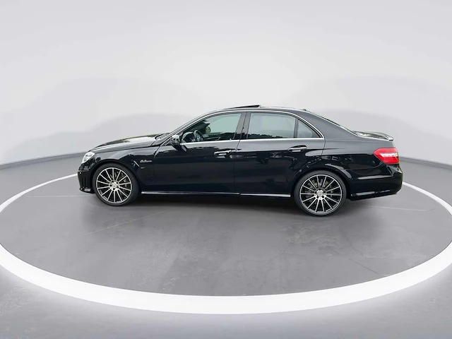 Mercedes-benz e-klasse amg 63 car 2010 | 98-zkz-5 i - afbeelding 25 van  26
