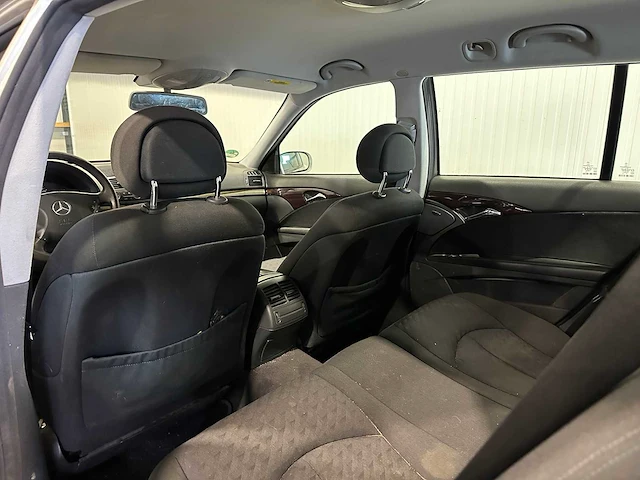 Mercedes-benz e-klasse combi 200 k. classic 3-xxf-87 - afbeelding 2 van  19