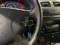 Mercedes-benz e-klasse combi 200 k. classic 3-xxf-87 - afbeelding 6 van  19