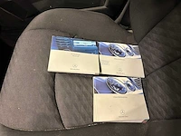 Mercedes-benz e-klasse combi 200 k. classic 3-xxf-87 - afbeelding 10 van  19