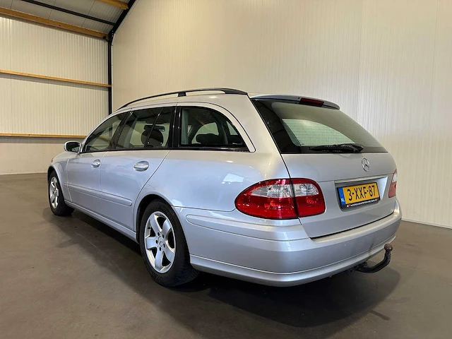 Mercedes-benz e-klasse combi 200 k. classic 3-xxf-87 - afbeelding 13 van  19