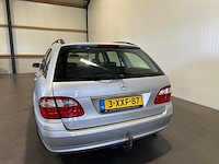Mercedes-benz e-klasse combi 200 k. classic 3-xxf-87 - afbeelding 14 van  19