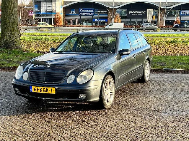 Mercedes-benz e-klasse combi 240 elegance automaat, 61-kgk-1 - afbeelding 1 van  14