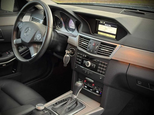 Mercedes-benz e-klasse e220 estate 220 cdi avantgarde org nederlands nap 63-lkk-3 - afbeelding 13 van  44