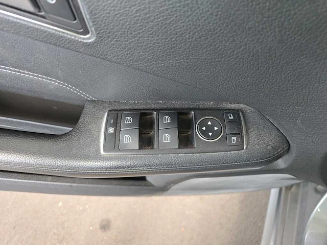 Mercedes benz e-klasse estate 200 amb. avantgarde, ; 3-slg-84 - afbeelding 2 van  17