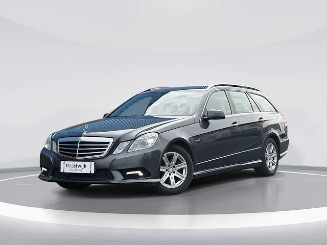 Mercedes-benz e-klasse estate 200 cdi business class avantgarde car 2011 | 88-ptf-3 - afbeelding 1 van  28