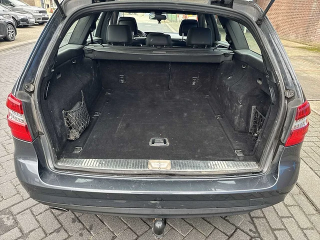 Mercedes-benz e-klasse estate 200 cdi business class avantgarde car 2011 | 88-ptf-3 - afbeelding 15 van  28