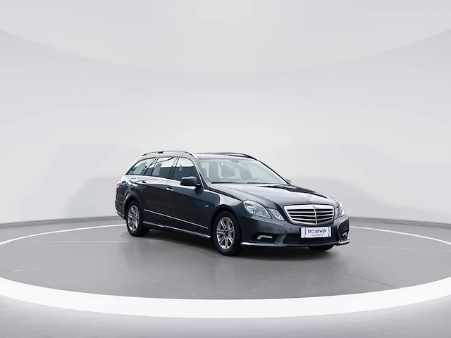 Mercedes-benz e-klasse estate 200 cdi business class avantgarde car 2011 | 88-ptf-3 - afbeelding 12 van  28