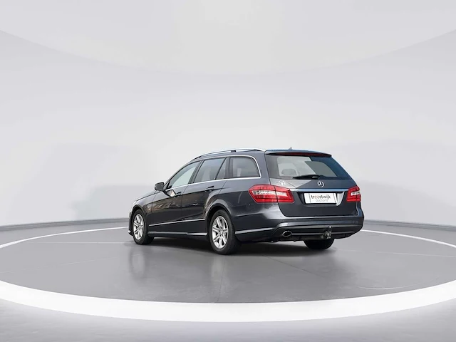 Mercedes-benz e-klasse estate 200 cdi business class avantgarde car 2011 | 88-ptf-3 - afbeelding 25 van  28