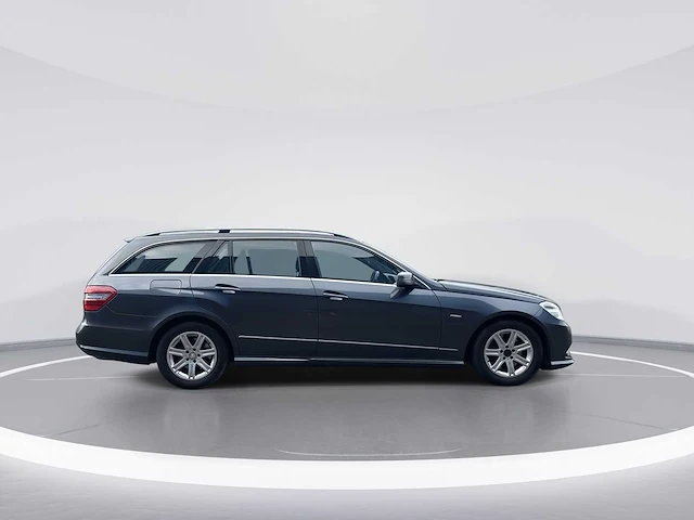 Mercedes-benz e-klasse estate 200 cdi business class avantgarde car 2011 | 88-ptf-3 - afbeelding 28 van  28