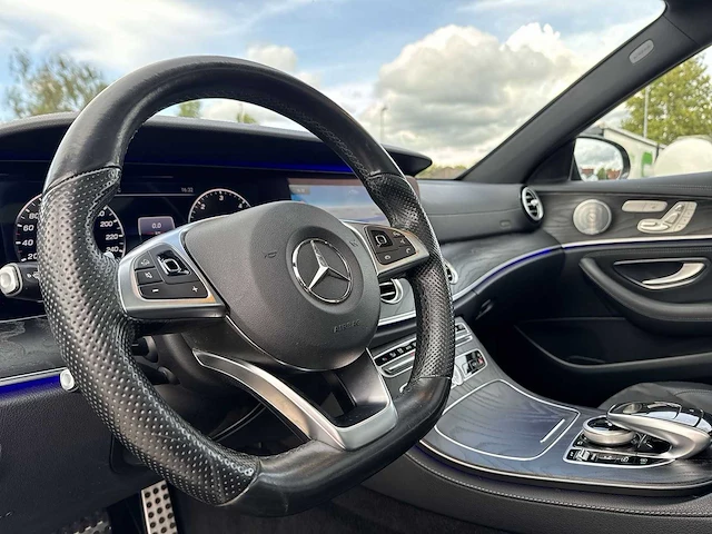 Mercedes-benz e-klasse estate 220 d business solution amg 2018 | xs-955-h - afbeelding 4 van  38