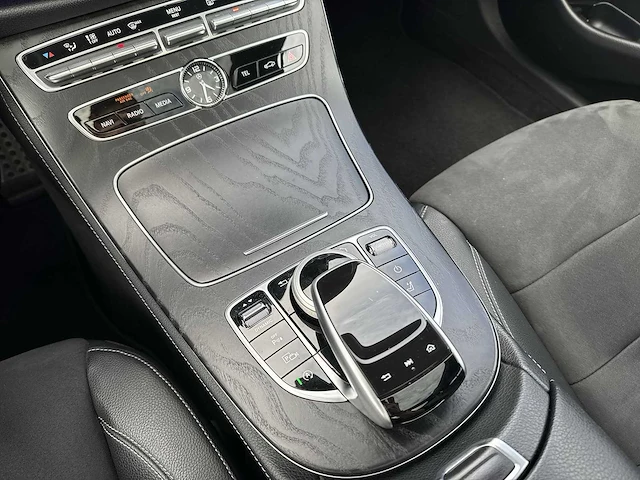 Mercedes-benz e-klasse estate 220 d business solution amg 2018 | xs-955-h - afbeelding 6 van  38