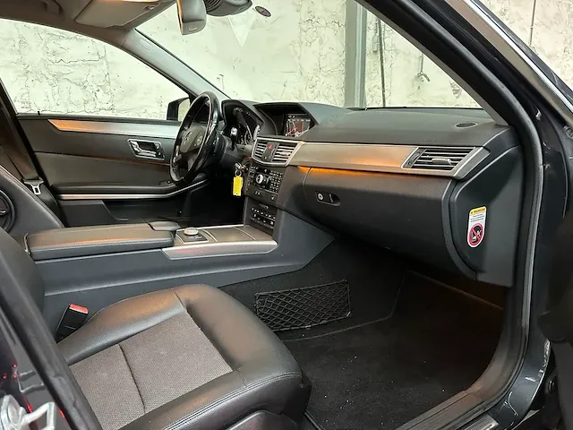 Mercedes-benz e-klasse estate 350 cgi avantgarde 4-matic 272pk 2010, k-092-xt - afbeelding 29 van  42