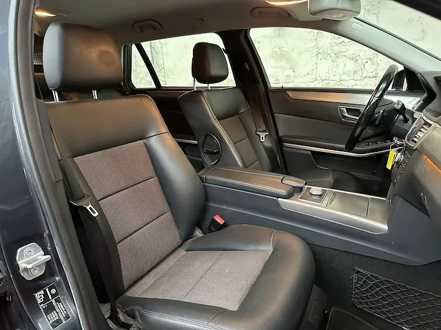 Mercedes-benz e-klasse estate 350 cgi avantgarde 4-matic 272pk 2010, k-092-xt - afbeelding 30 van  42