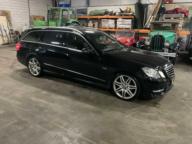 Mercedes-benz e-klasse estate personenauto - afbeelding 22 van  27