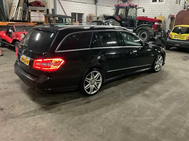 Mercedes-benz e-klasse estate personenauto - afbeelding 23 van  27