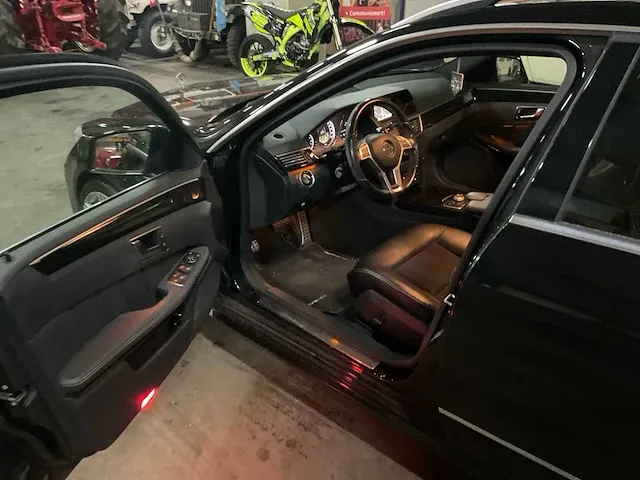 Mercedes-benz e-klasse estate personenauto - afbeelding 27 van  27