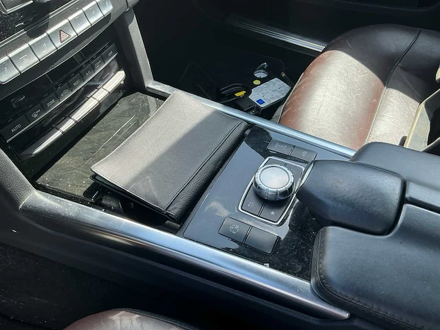 Mercedes-benz e-klasse personenauto (8-ktz-19) - afbeelding 4 van  25