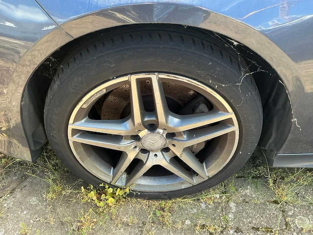 Mercedes-benz e-klasse personenauto (8-ktz-19) - afbeelding 15 van  25
