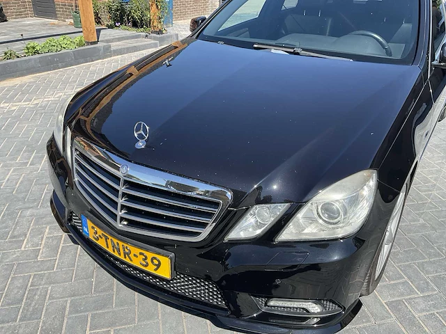 Mercedes-benz e-klasse personenauto - afbeelding 3 van  30