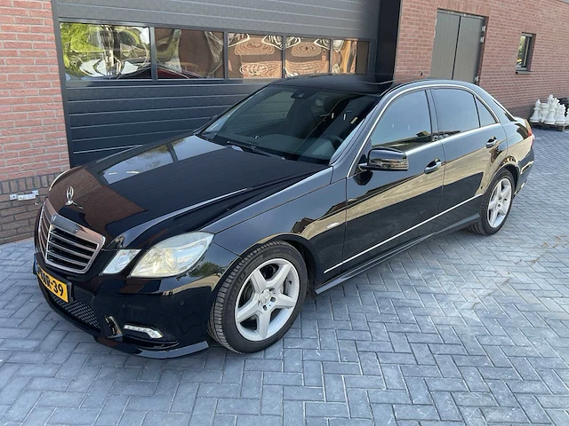 Mercedes-benz e-klasse personenauto - afbeelding 22 van  30