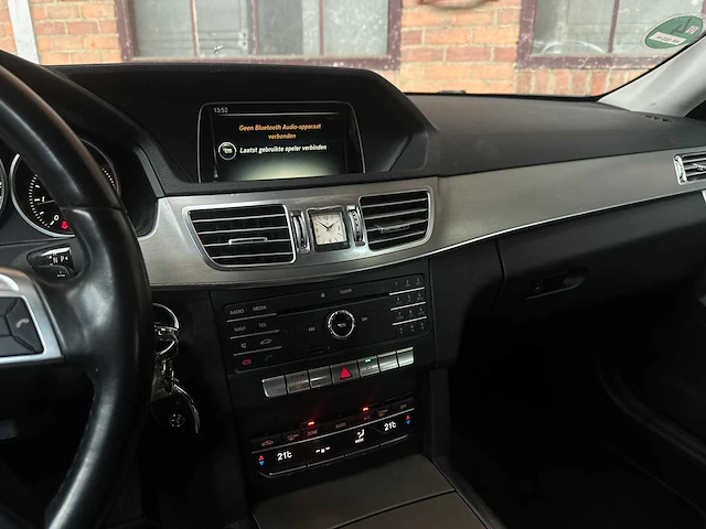 Mercedes-benz e200 bluetec ambition 136pk 2015 e-klasse, np-203-h - afbeelding 22 van  45