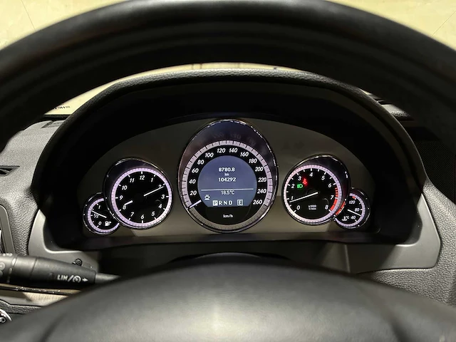 Mercedes-benz e200 cabriolet cgi elegance 184pk 2010 e-klasse, l-490-xx - afbeelding 18 van  39