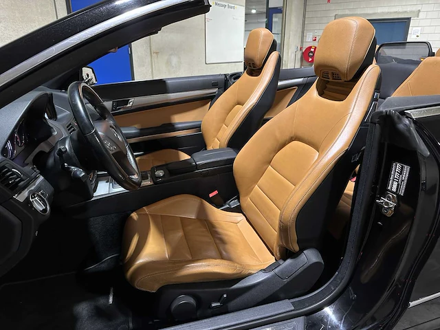 Mercedes-benz e200 cabriolet cgi elegance 184pk 2010 e-klasse, l-490-xx - afbeelding 25 van  39
