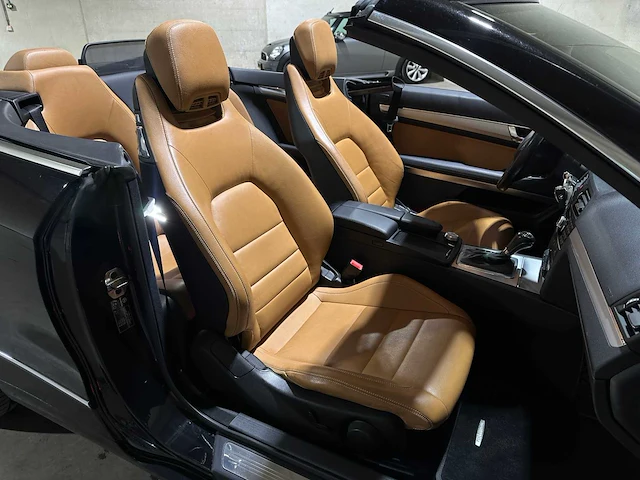 Mercedes-benz e200 cabriolet cgi elegance 184pk 2010 e-klasse, l-490-xx - afbeelding 29 van  39