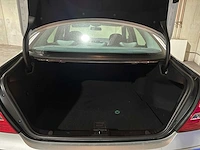 Mercedes-benz e200 cdi classic 122pk 2006 e-klasse, z-601-rt - afbeelding 24 van  41