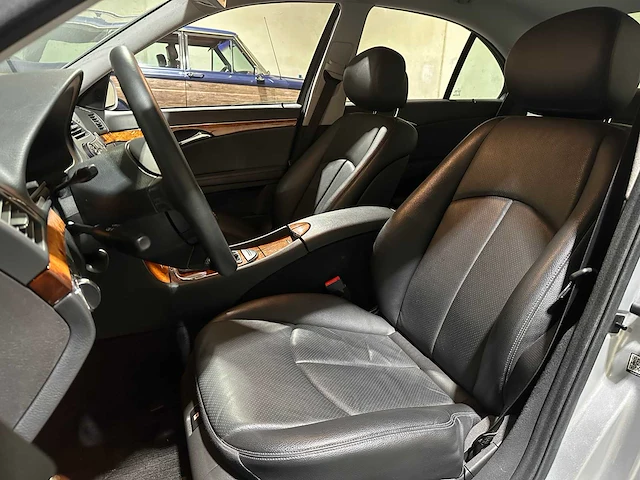 Mercedes-benz e200 cdi classic 122pk 2006 e-klasse, z-601-rt - afbeelding 28 van  41