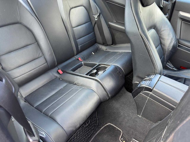 Mercedes-benz e200 coupé cgi elegance automaat; 32-skf-4 - afbeelding 17 van  19