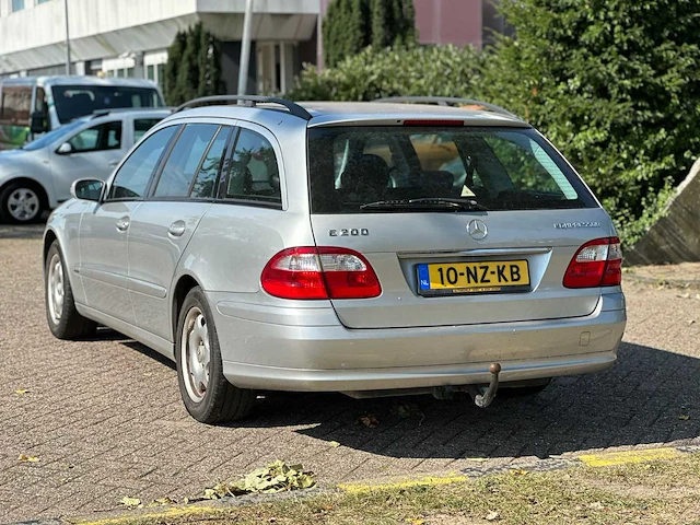 Mercedes-benz e200 k combi. classic automaat, 10-nz-kb - afbeelding 11 van  16
