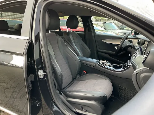 Mercedes-benz e200 premium plus 184pk 2017 e-klasse, r-862-jr - afbeelding 51 van  63