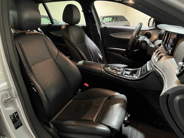 Mercedes-benz e200d estate 150pk 2017 (origineel-nl) e-klasse, np-821-s - afbeelding 35 van  43
