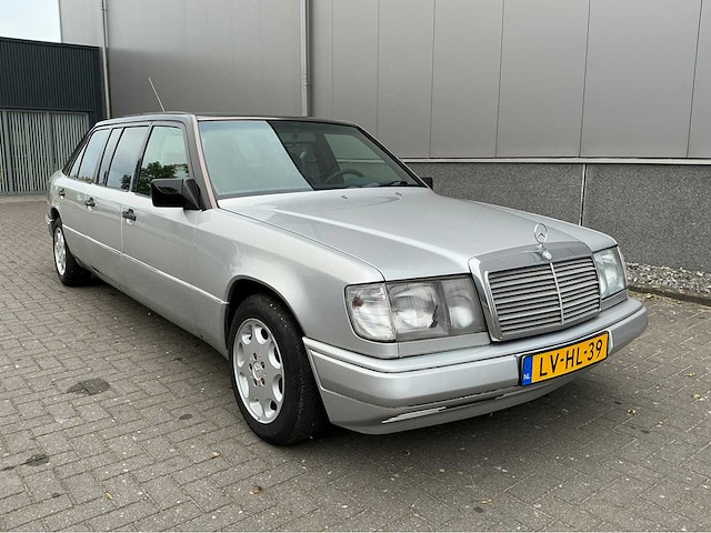 Mercedes-benz e200d limousine - afbeelding 2 van  34