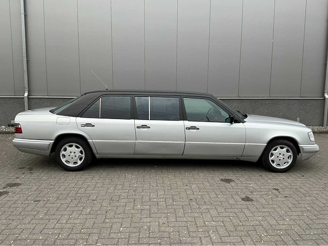 Mercedes-benz e200d limousine - afbeelding 5 van  34