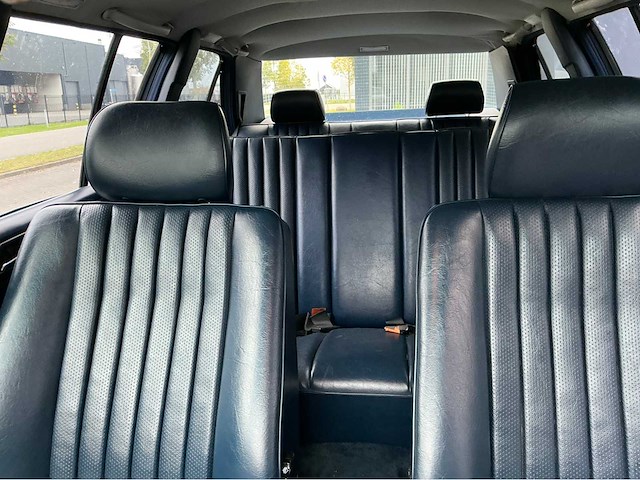 Mercedes-benz e200d limousine - afbeelding 13 van  34